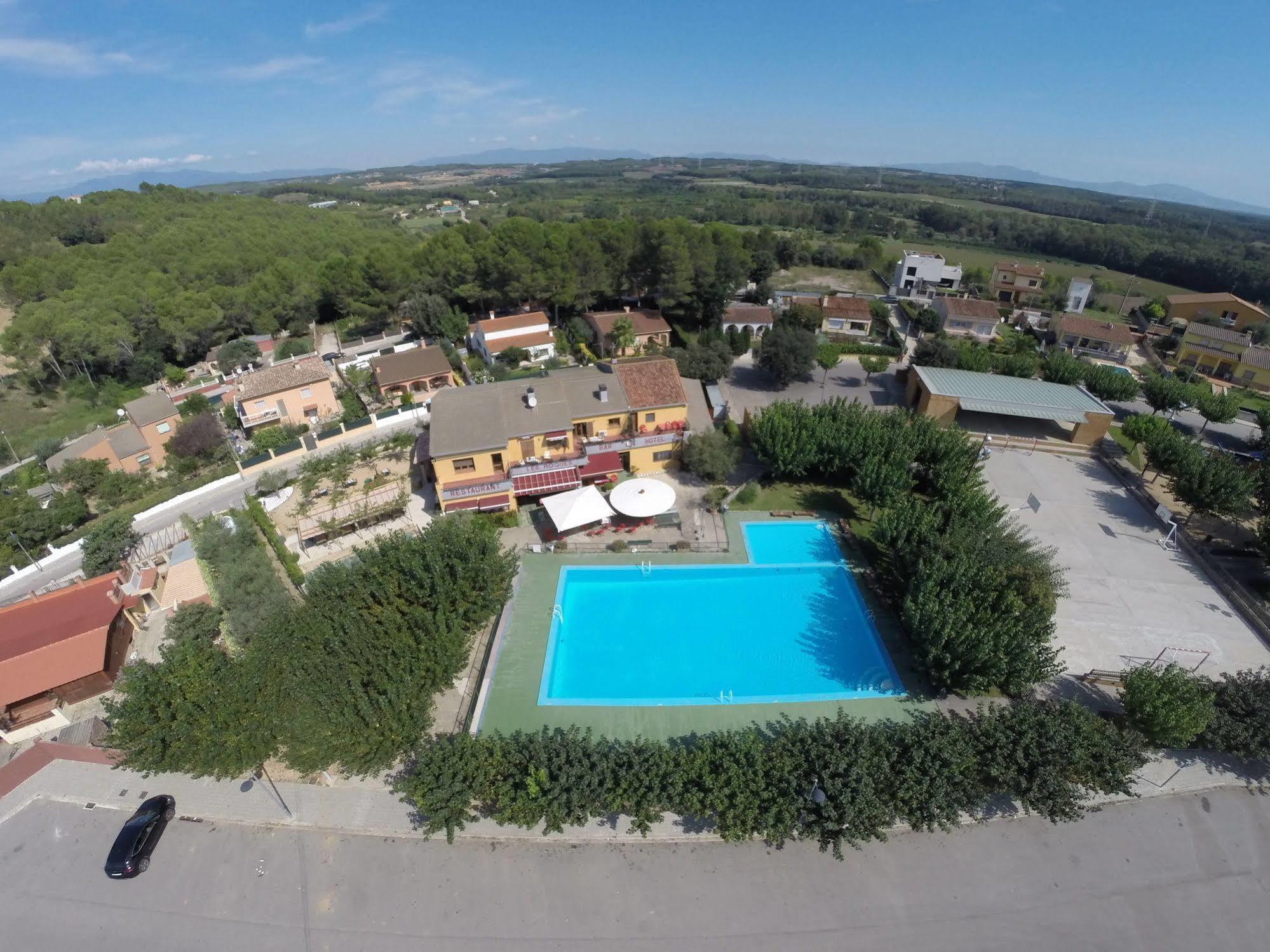 Hotel Les Roques Bascara Exterior photo