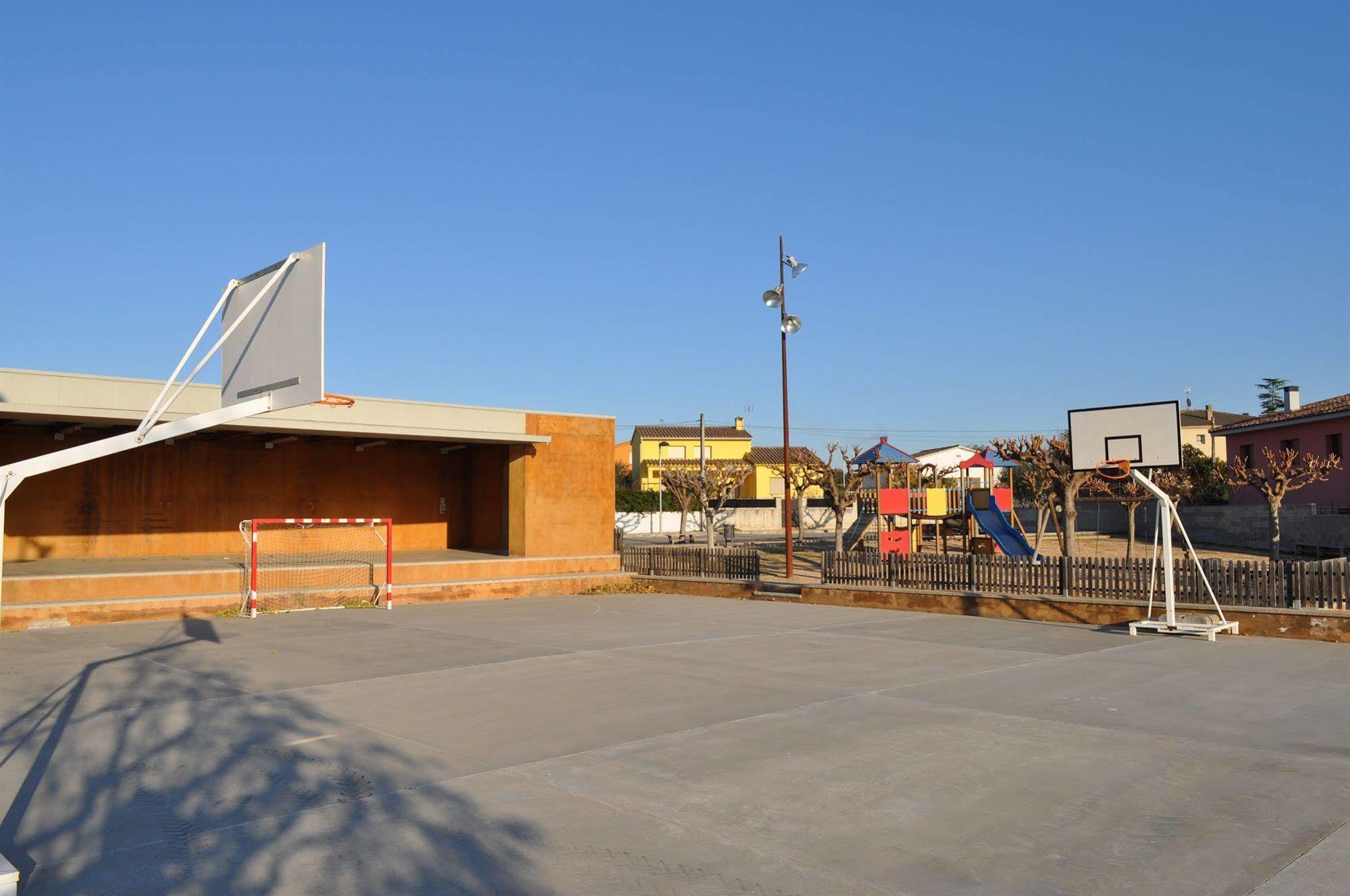 Hotel Les Roques Bascara Exterior photo